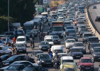 اللاجئون اللبنانيون والسوريون على الأرض السورية